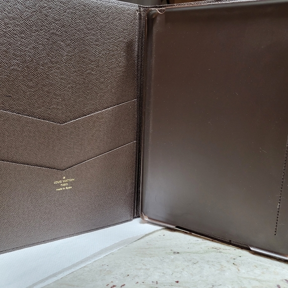 COPY - Louis Vuitton USED Tablet Case - Picture 8 of 16